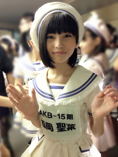 【AKB48】福岡聖菜がコンサート中に転倒して骨折、その後の公演は欠席し「福岡聖菜 生誕祭」は延期