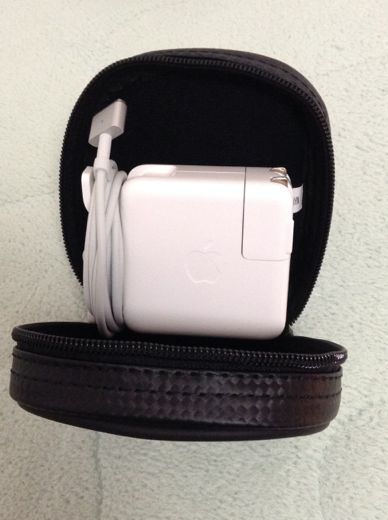 MacBookAirの充電アダプタケース4