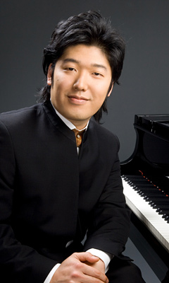 OkadaMasaru-Pianist.jpg